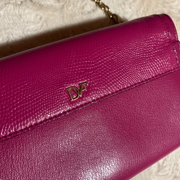 DVF Wallet Clutch Crossbody Purse - Picture 5 of 12